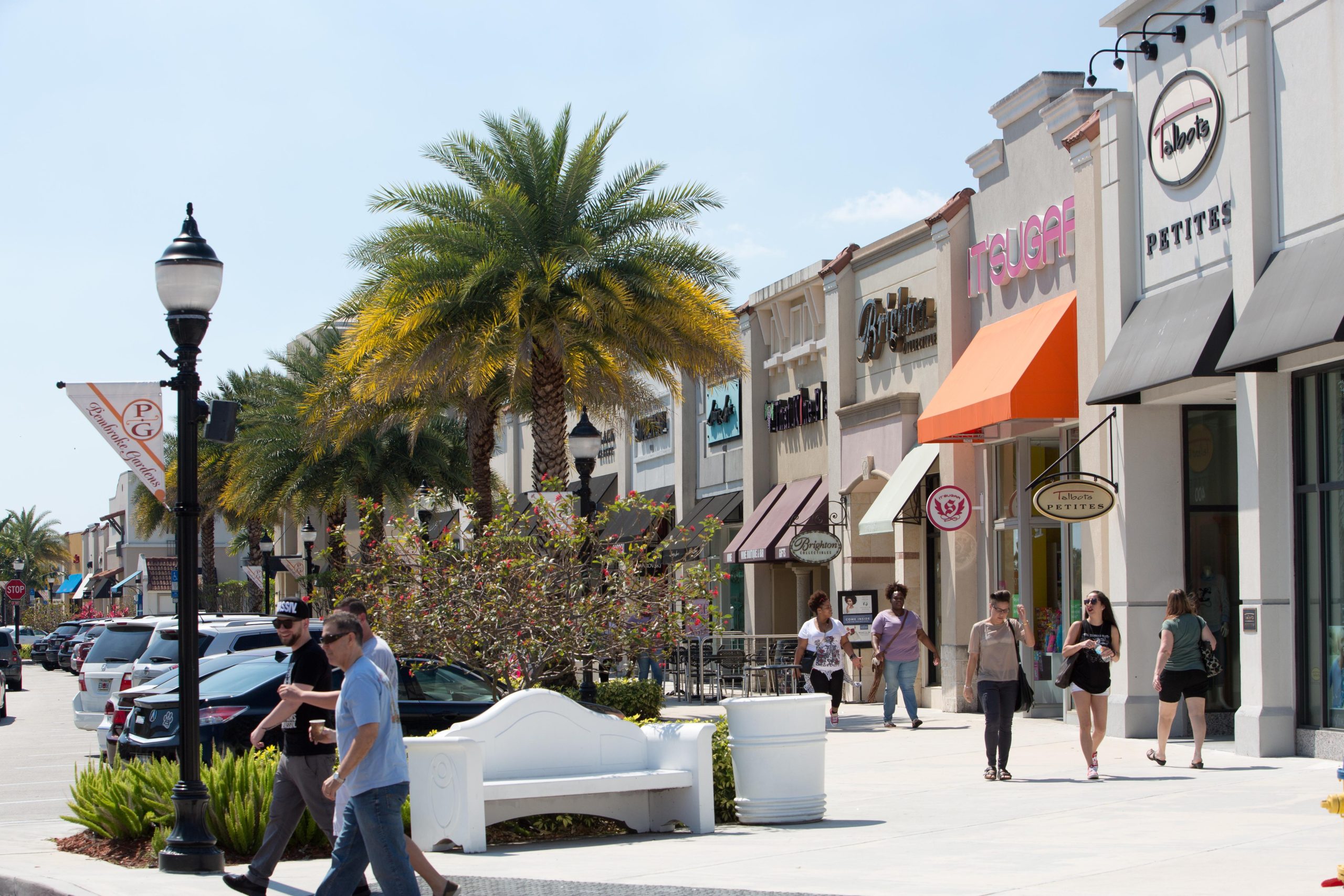 The Shops at Pembroke Gardens strip mall in Pembroke Pines